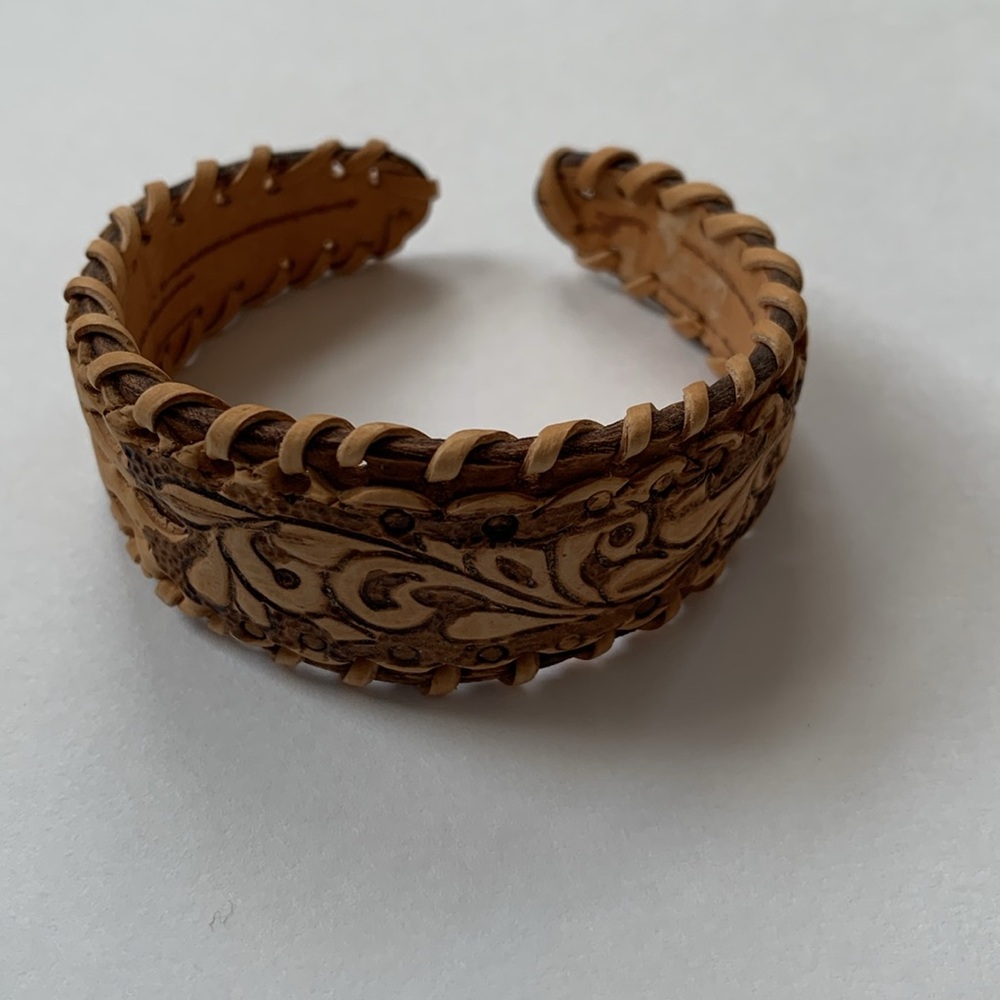 Women’s Bracelet. Made from Birch tree. New.
